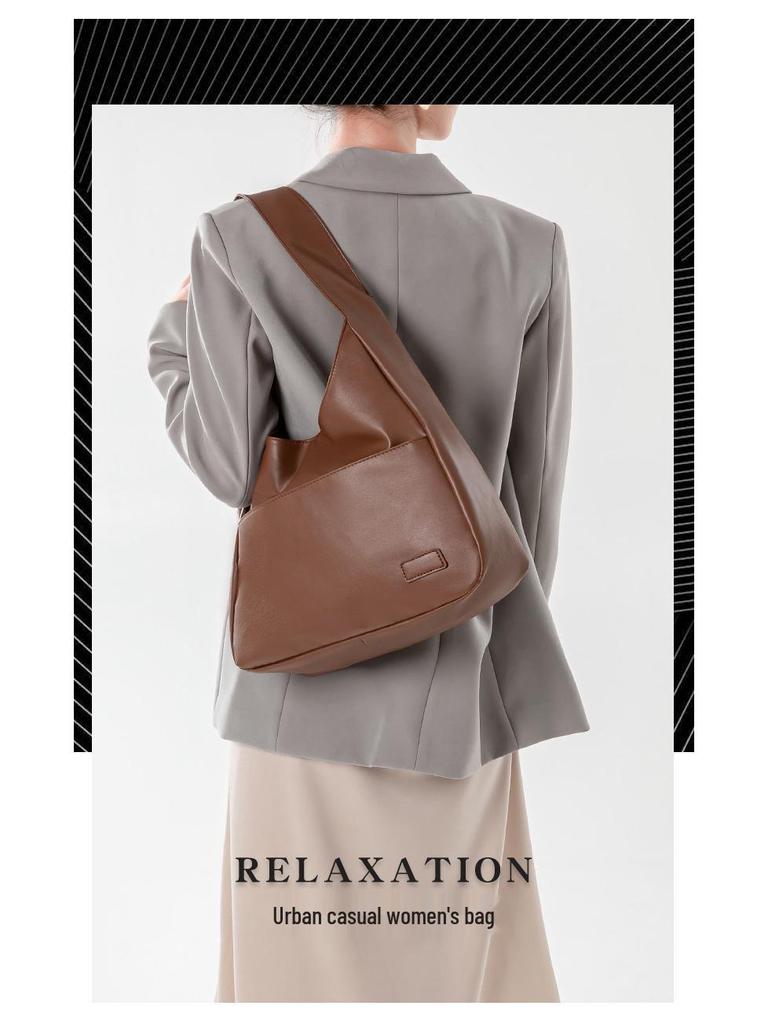 Large Capacity Soft Leather Crossbody Tote Bag for College Students and Ladies, Ideal for Autumn and Winter.