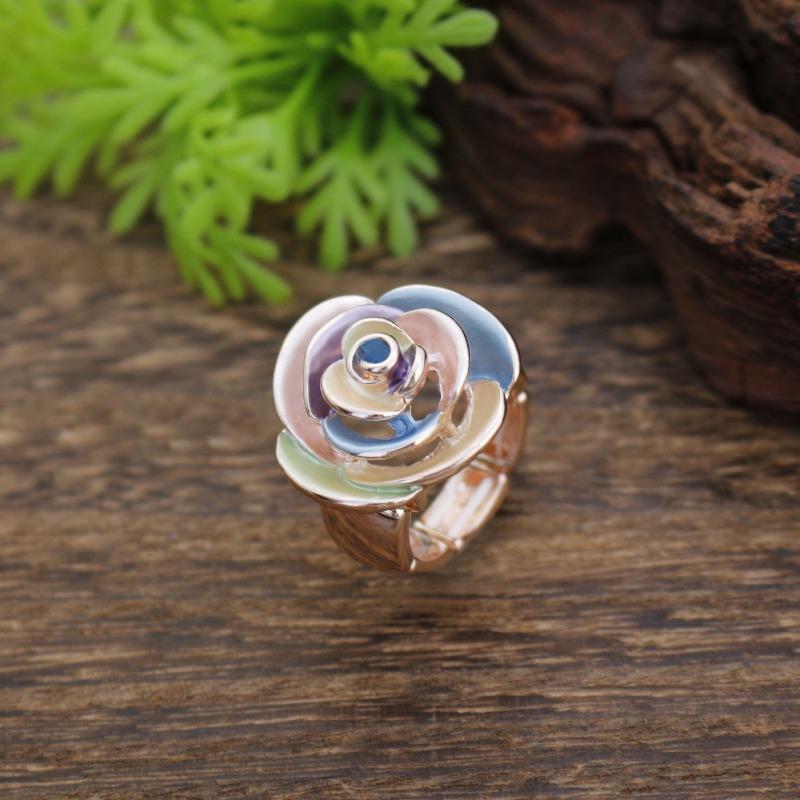 New Enamel Hollow Rose Elastic Ring Women's Simple High-end Three-dimensional Flower Ring