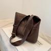 Large capacity soft surface bag women's 2026 new retro fashion versatile shoulder messenger bag texture commuter bucket bag