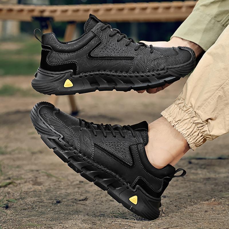 Casual shoes men's new leather outdoor sports shoes men's lightweight soft-soled stitching non-slip low-top shoes
