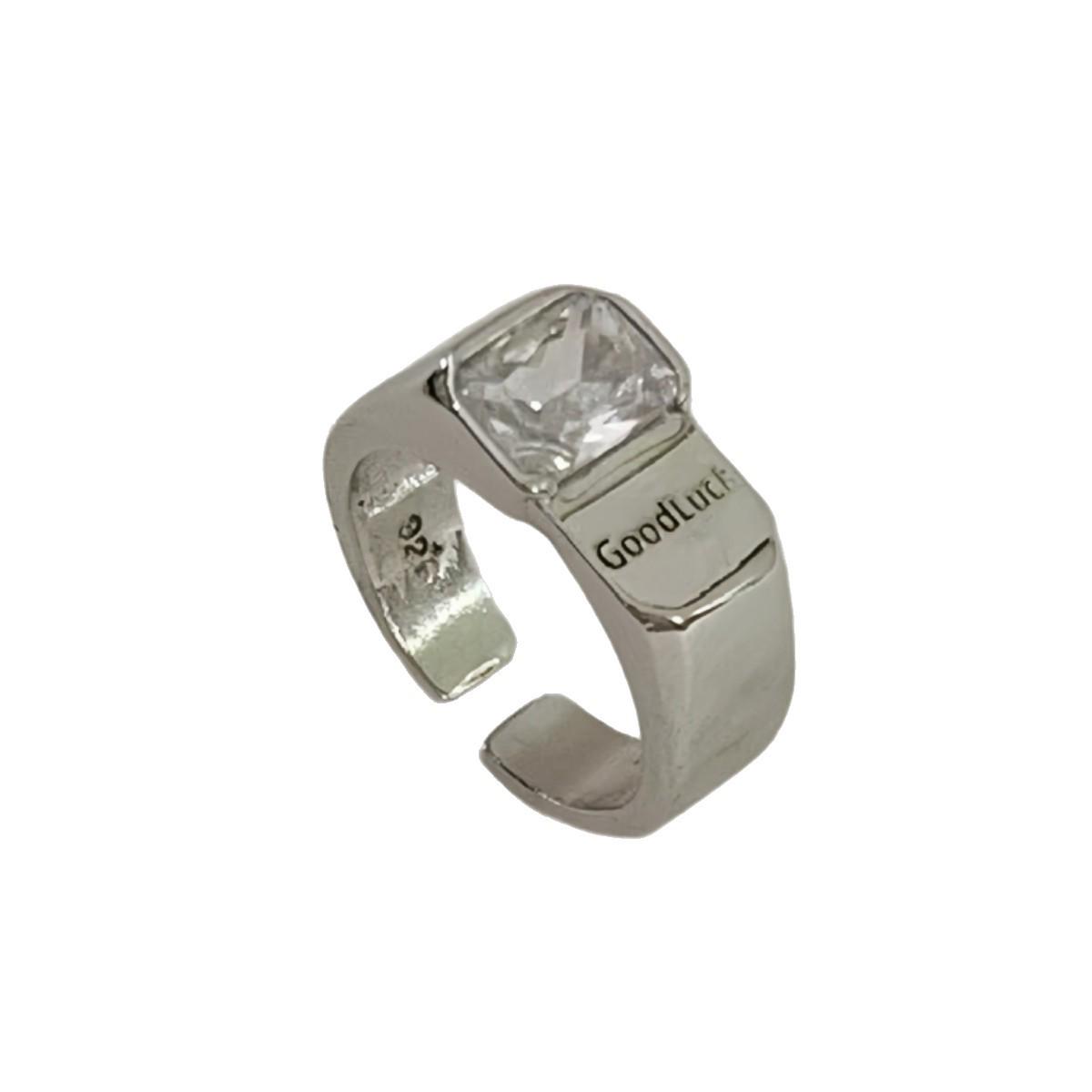 Геометрическое кольцо с буквой и цирконием: Крутое, открывающееся модное заявление для женщин платиновый
