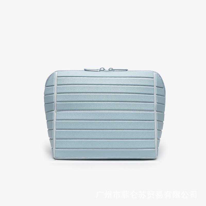1pcs Striped PVC Storage Bag Large Capacity Outdoor Travel Toiletries Organizer Pouch Portable Travel Cosmetic Bag