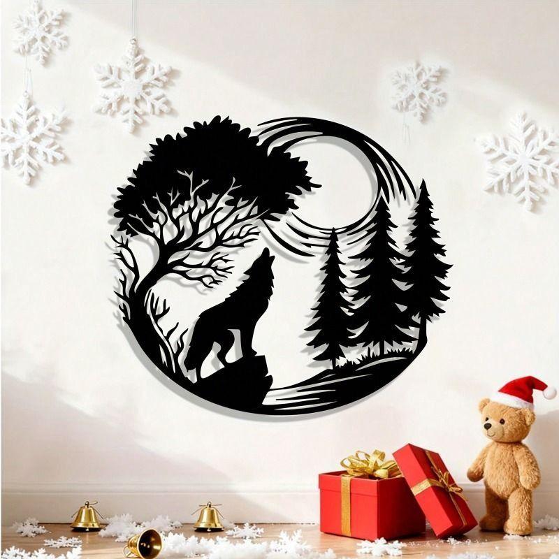 Modern Wrought Iron Wolf Wall Sculpture for Garden and Interior Decor