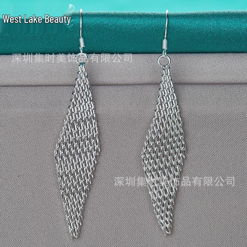 Cercei Lungi din Plasă de Diamante Argintii pentru Femei - Colecția Frumusețea Lacului de Vest