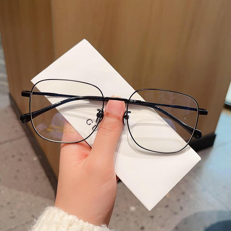 

Художественная ретро большая оправа из титана, оправа для очков, простой стиль, большое лицо, может быть оснащена оправой для очков с градусами