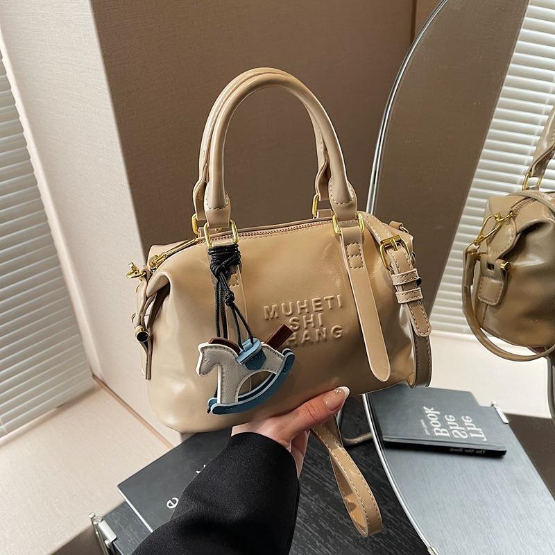 Premium bag women's new retro niche shoulder messenger bag versatile portable pillow bag