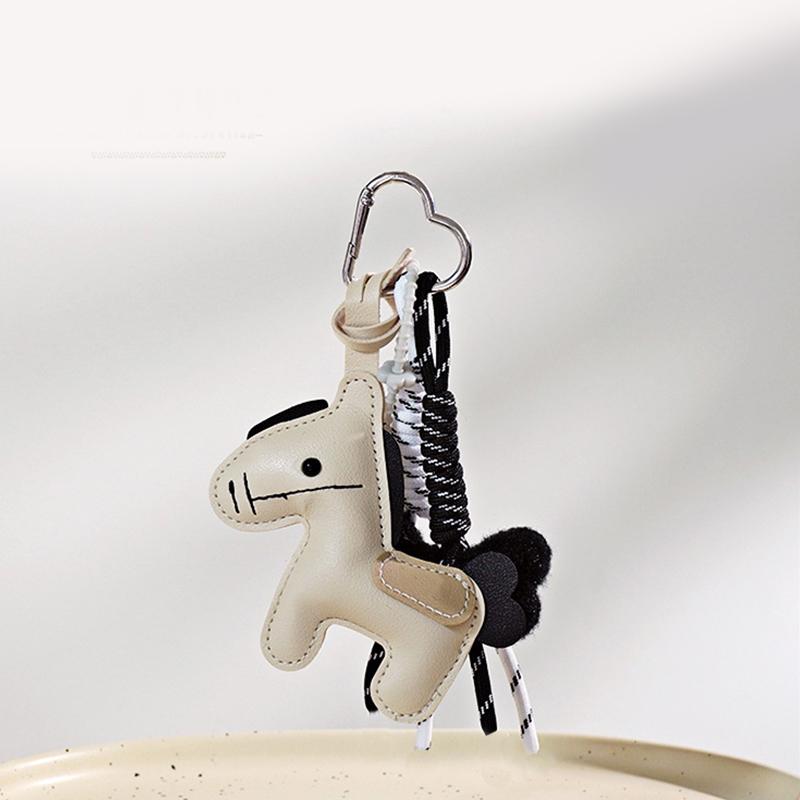 Chaveiro de Couro PU Chips de Pônei Corda Trançada Mochila Pingente de Laço de Pelúcia Para Celular Bolsa Acessórios de Pendurar Decoração DIY