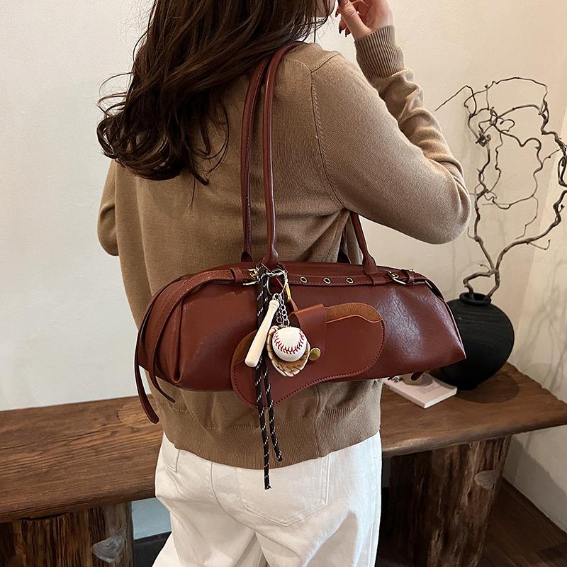 Urban underarm bag women's new high-end bowling bag commuter shoulder bag baguette bag