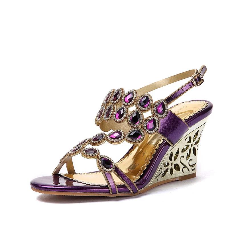 

Мода 2024 года, новые летние модные туфли, элегантные туфли на танкетке с цветочным узором и стразами, кожаные нескользящие женские сандалии на танкетке с кристаллами 34(Foot22cm) фиолетовый