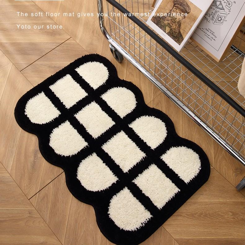 Checkered Non-Slip Absorbent Bathroom Mat - Thickened Bedside and Toilet Floor Rug