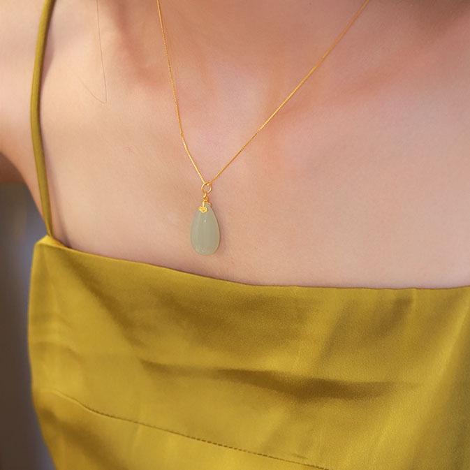 Damen Cross-Border Wassertropfen Hetian Jade Anhänger Halskette - Elegant, Schlichtes Design