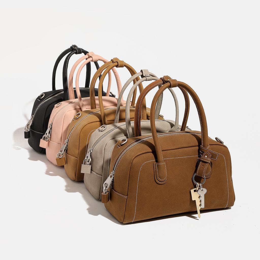 French Niche Retro Underarm Bag for Women New Autumn Shoulder Bag Matte Sense Commuter Boston Pillow Bag