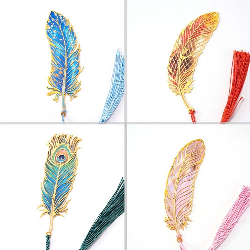 Vintage Metal Bookmark Light-Transmitting Hollow Out Bookmark Decorative Bookmark Office Reading