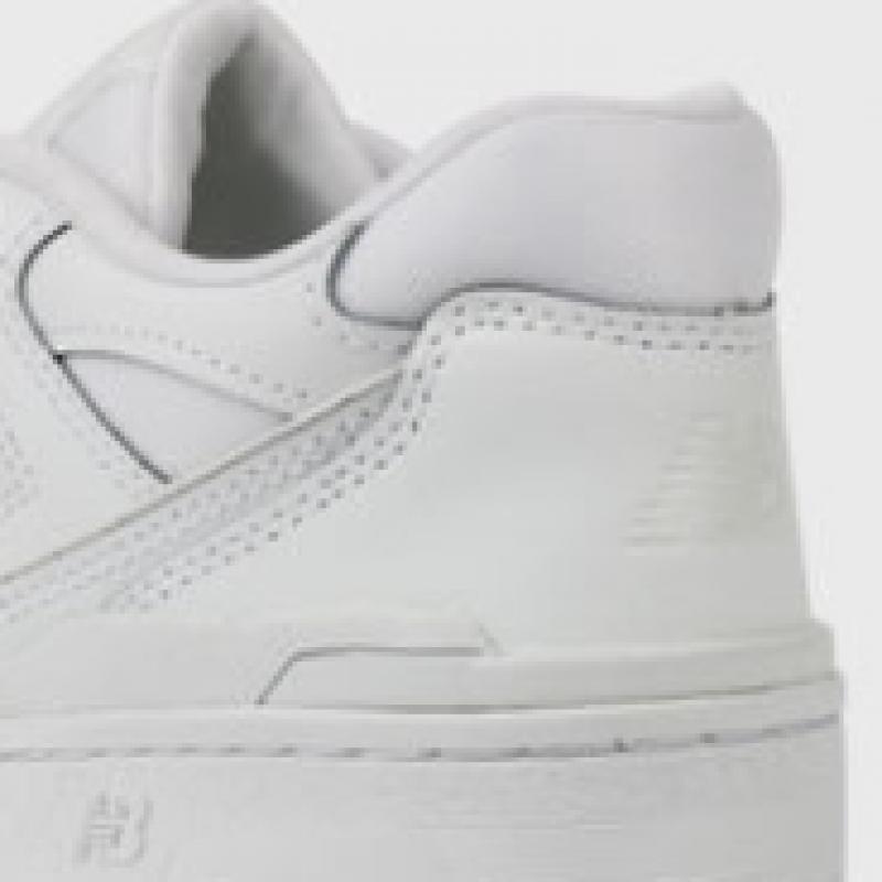 New Balance Running ShoeS 550 Women S Running ShoeS White gSb550ww