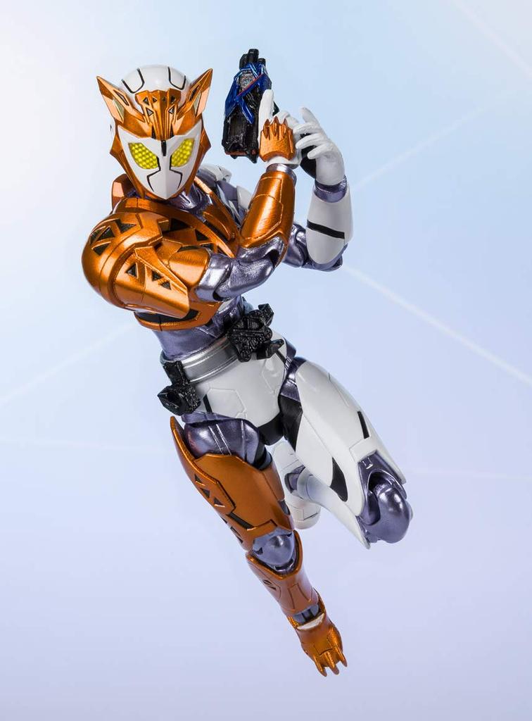 S.H.Figuarts Kamen Rider Zero-One Kamen Rider Valkyrie Rushing Cheetah Approximately 150mm PVC & ABS Painted Movable Figure