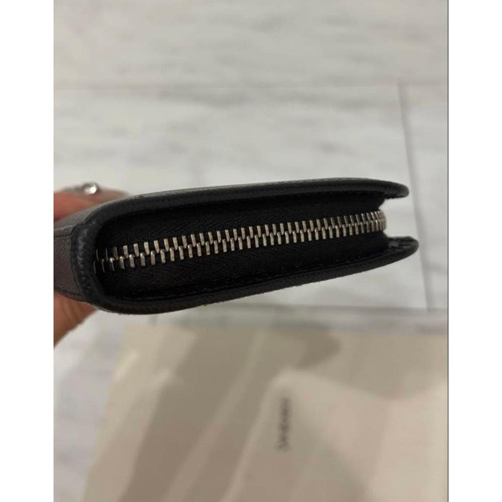 Used SAINT LAURENT Long wallet Round zipper Black Leather