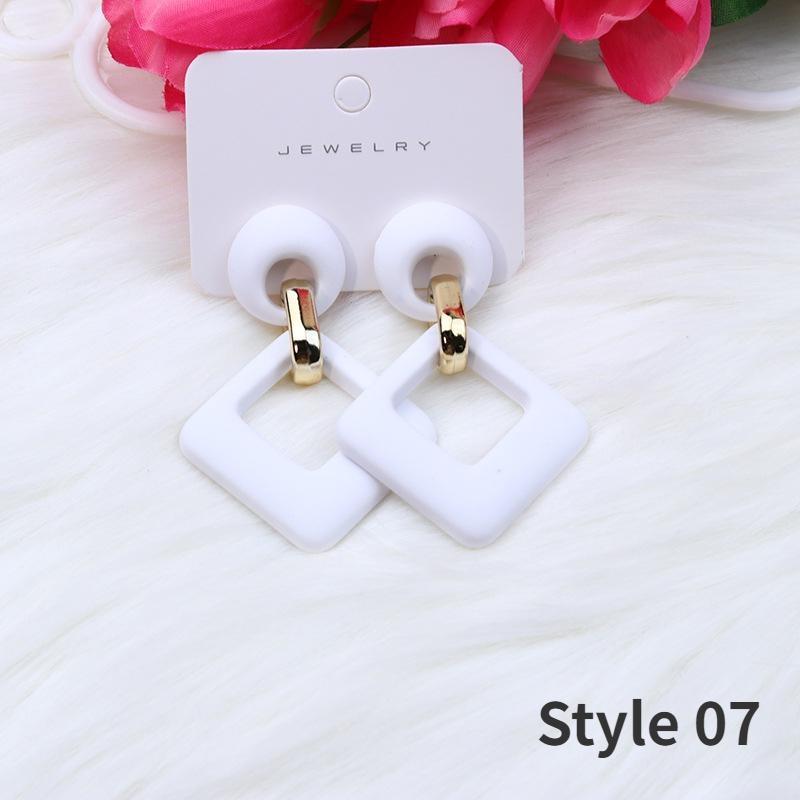 1 Pair Fashion Acrylic Drop Earrings Sweet Hollow Resin Drop Dangle Earrings for Women Jewelry