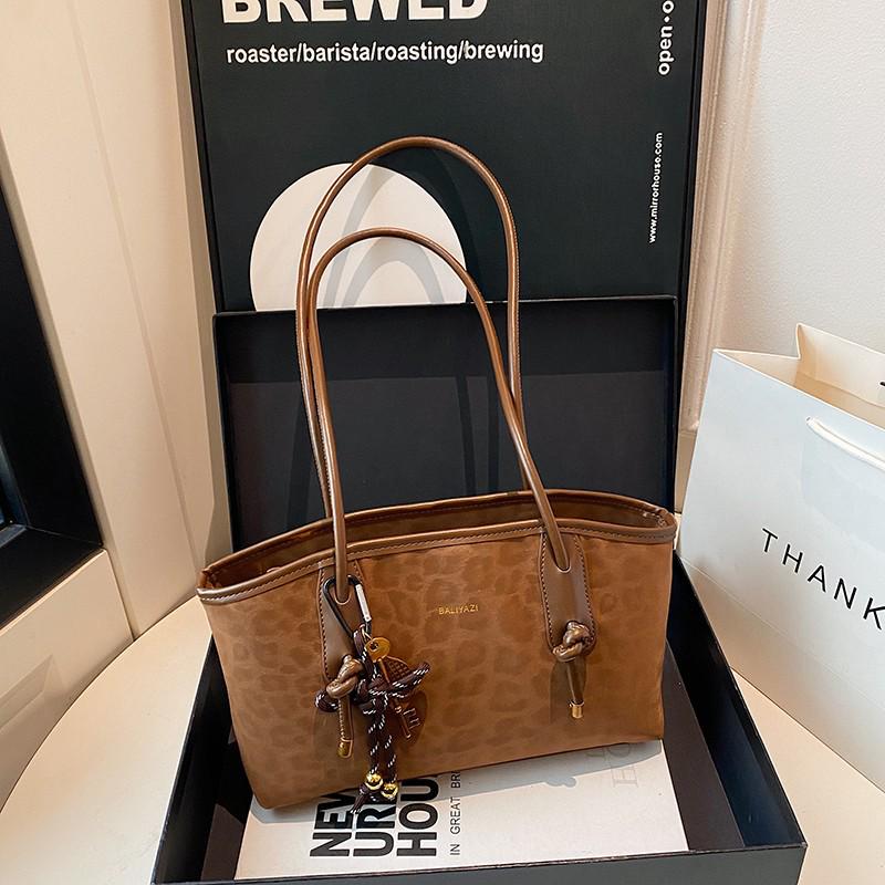 Women s 2025 Leopard Print Retro Tote: Versatile Fashion Shoulder & Underarm Bag темно-коричневого