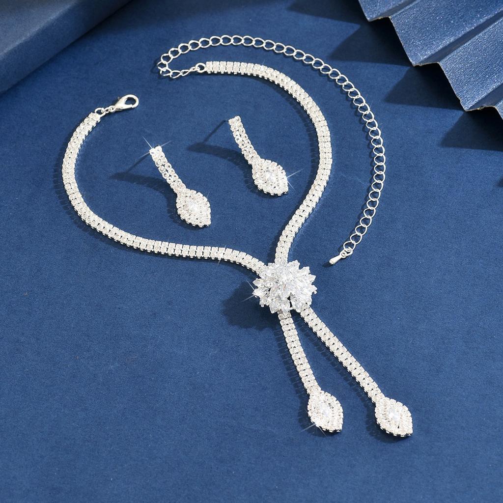 Flower Zircon Necklace Light Luxury Bridal Jewelry Wedding Dress Jewelry Set Banquet Accessories