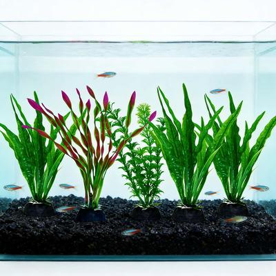 1 Stück Realistisches Künstliches Wassergras 18cm 7,08 Zoll Aquarium Dekoration - Simulierte Pflanzen Dekoration Ornament