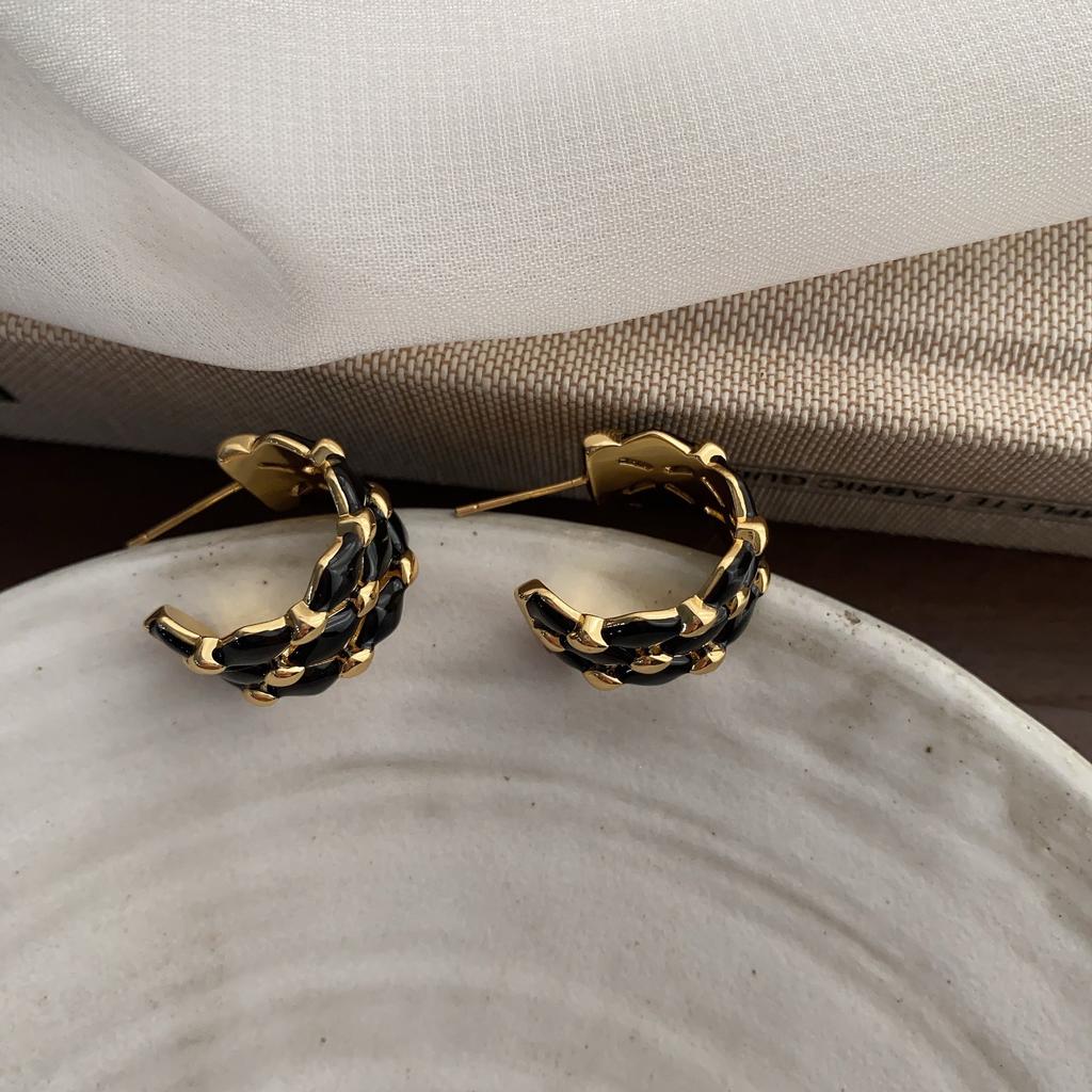 Black Gold Enamel Oil Drop C-Shaped Color Matching Earrings Light Luxury High Sense Fashion Rhombus Earrings Commuter Women