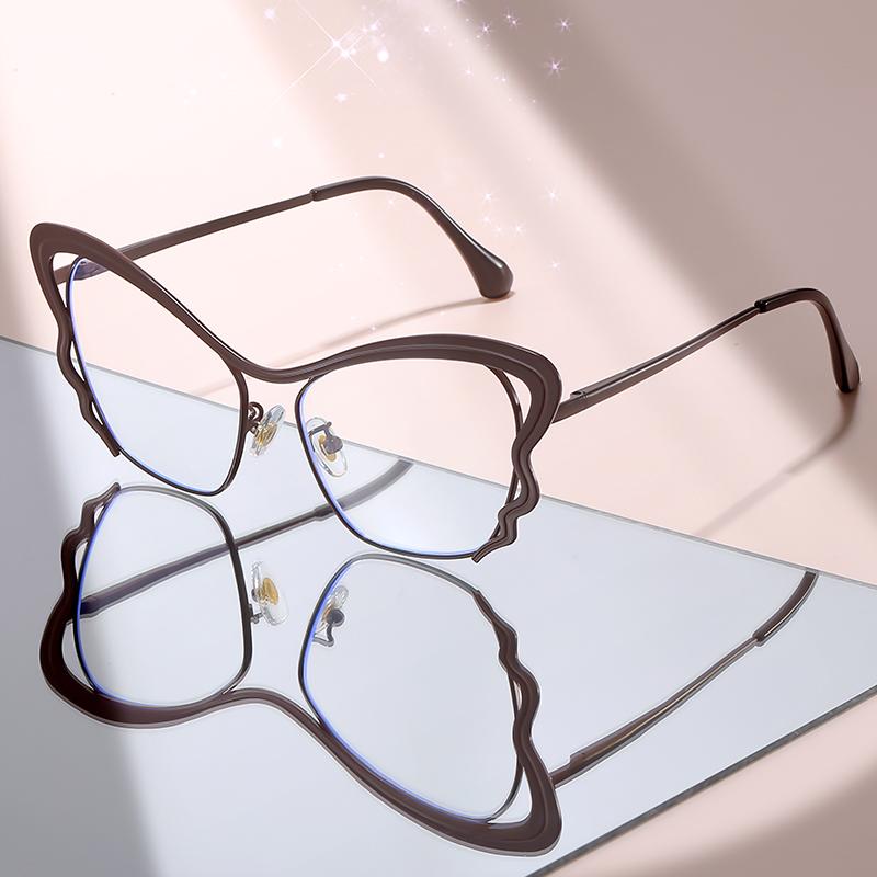 

Stylish Oversized Cat-Eye Glasses for Women – Trendy Gold Metal Frame Clear Lens Eyewear for Fashion & Everyday Wear красный