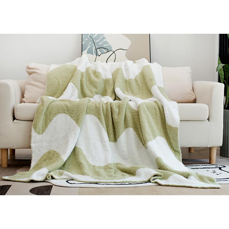 Nordic Style Half-edge Velvet Knitted Sofa Blanket Air-conditioning Blanket Summer Shawl Blanket Office Nap Nap Blanket 110X150cm зелёный