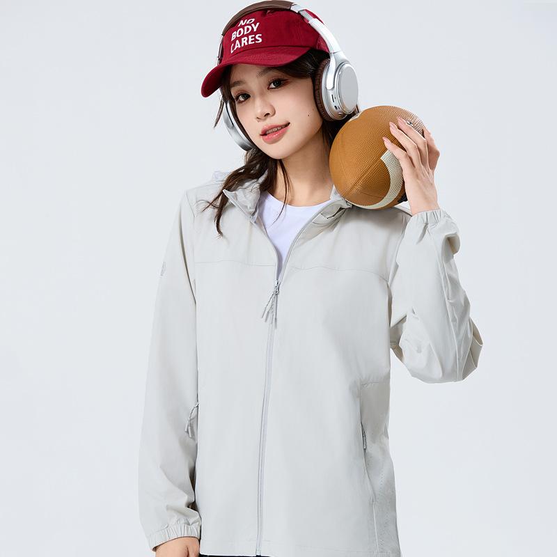 1011 popular couple summer sunscreen clothes men's elastic breathable skin clothes women's sports and leisure removable hat thin jacket