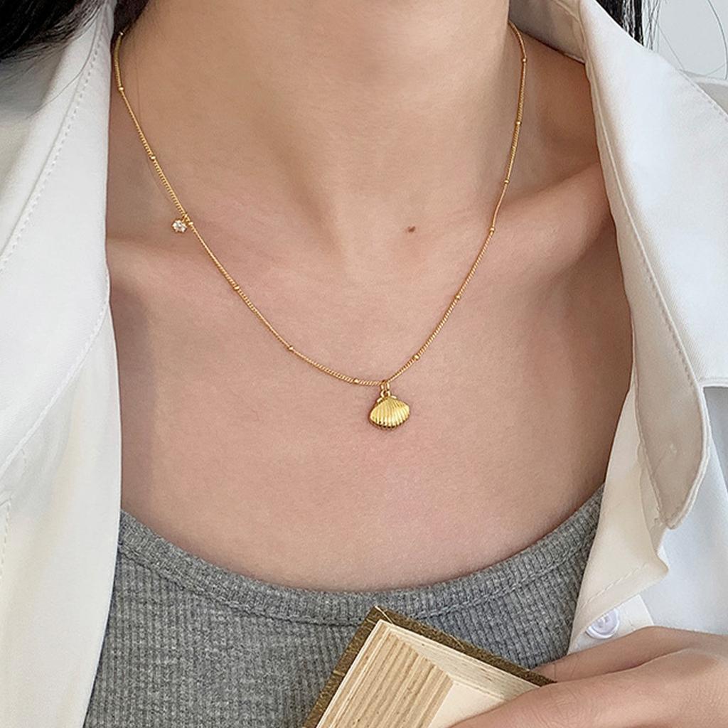 French shell necklace S925 sterling silver exquisite mini pendant Dongdaemun hot-selling collarbone chain