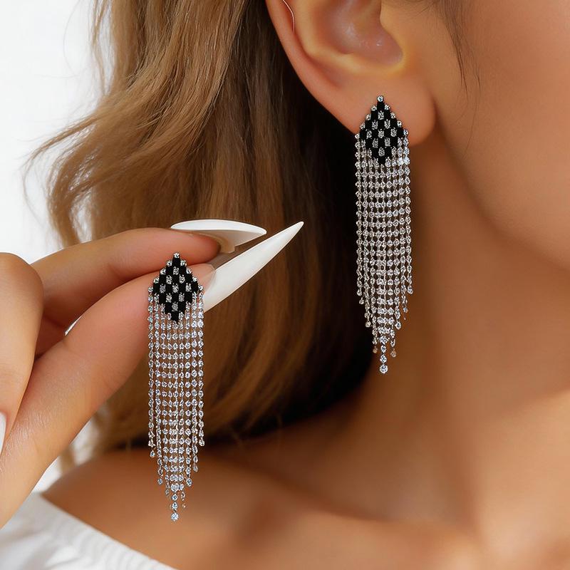 Silver Needle Elegant Rhinestone Tassel Stud Earrings – High-end Geometric Jewelry for Women