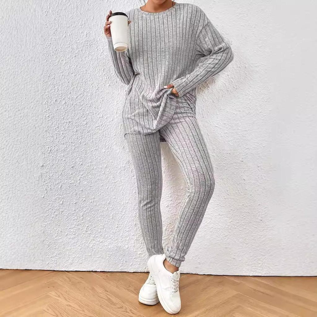 2024 Autumn Women's Rib-Knit Two-Piece Set: Casual, Loose Fit with a Round Neck