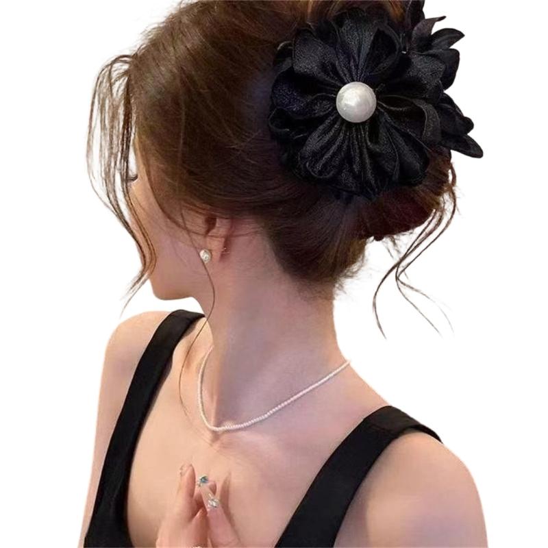 

Elegant Fabric Flower Barrette with Pearls Detail And Lightweight Design Barrettes Hair Accessory For Casual Event чорний