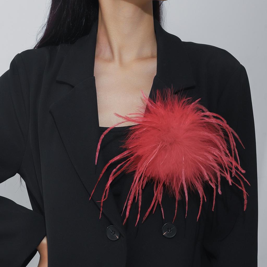 15CM Vintage Artificial Feather Brooch for Women French Style Handmade Exaggerated Lapel Pins Weddings Party Jewelry Accessories