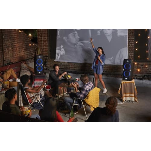 JBL PMB100: Wired Dynamic Vocal Microphone with Cable, Black (JBLPBM100BLKAM)