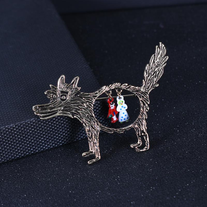 Retro Fairy Tale Little Red Riding Hood Doll Pin: European & American Hollow Jackal Brooch
