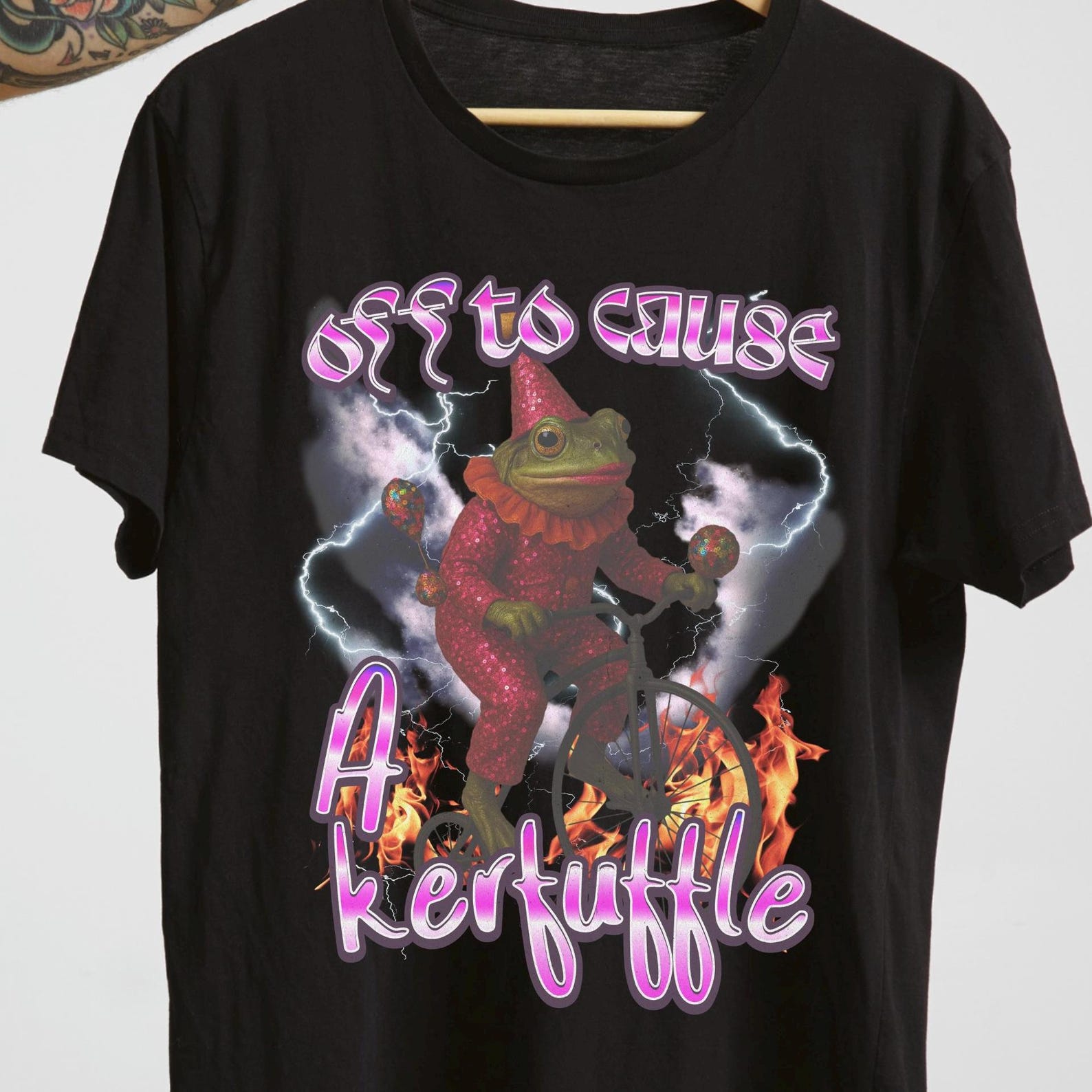 Funny Frog Clown Riding Bike Shirt – “Off to Cause a Kerfuffle” Retro Meme T-Shirt M