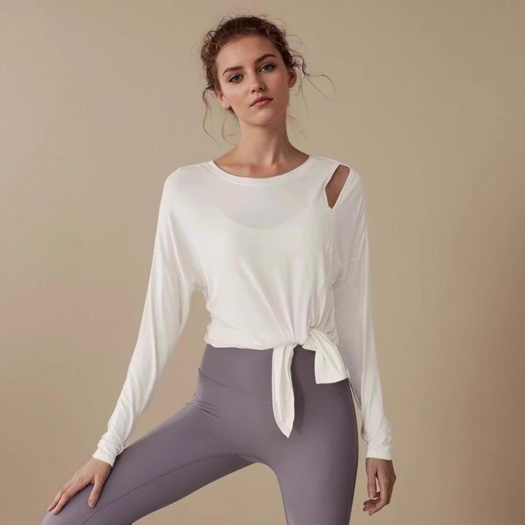 Premium Women's Long-Sleeve Slimming Yoga and Fitness Top for Spring and Autumn