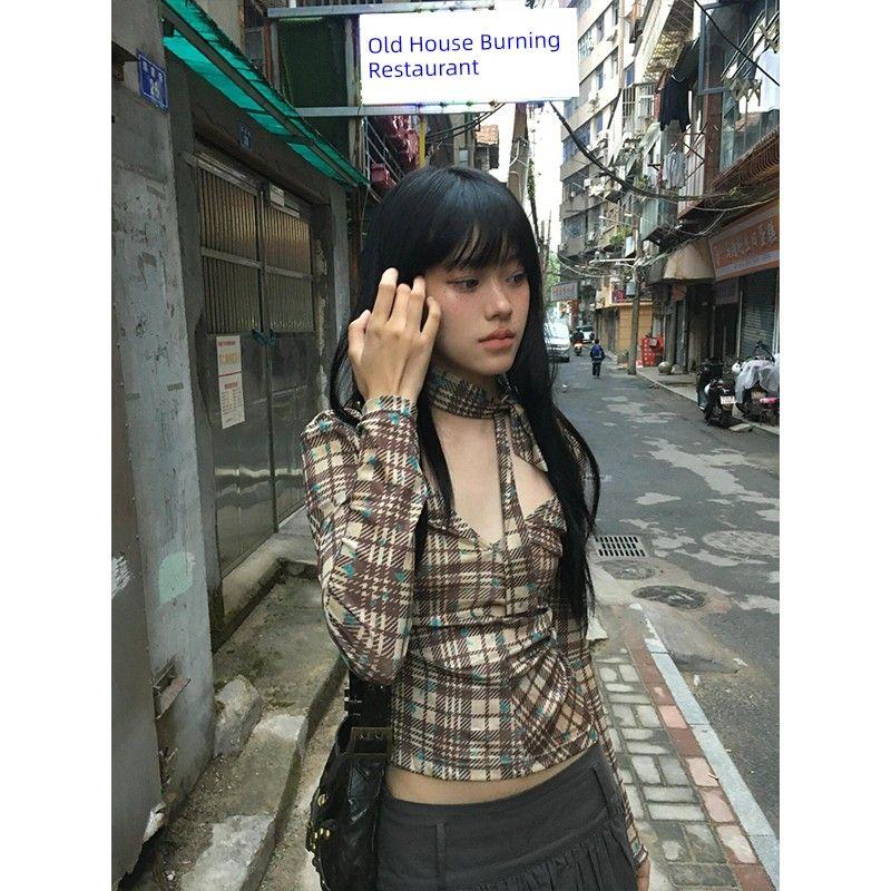 

Niche Closing Gyaru Retro Plaid Long sleeves Shirt Autumn Reverse Slim fit Slimming Top Women Brown (send halterneck) L