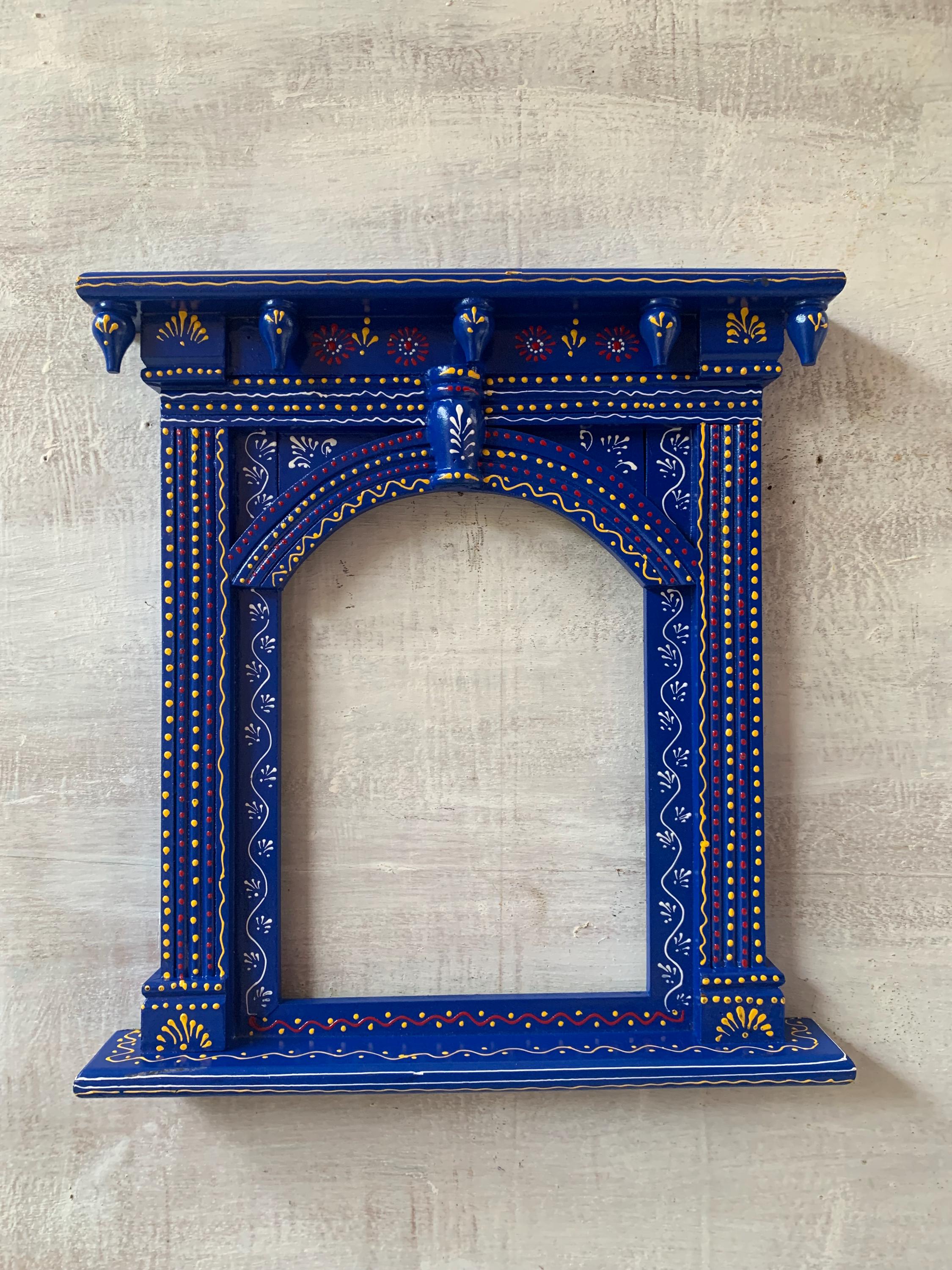 

Hand-Painted Indian Jharokha Frame: Wooden Wall Decor разноцветный