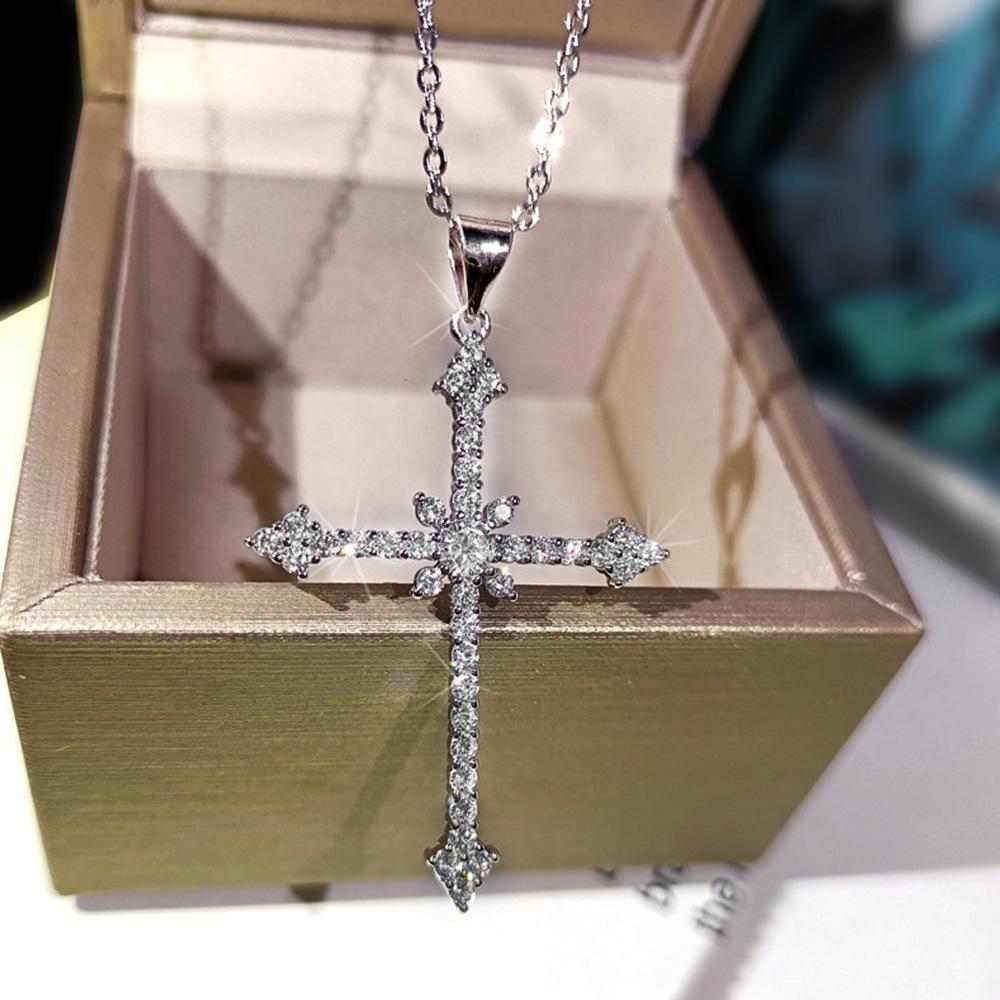 Zircon Cross Pendant Necklace, Luxurious Hip-hop Style Jewelry