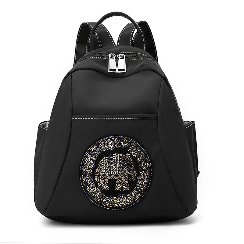 A Fashionable and Casual Backpack for Women, A Lightweight and Large-capacity Travel Backpack