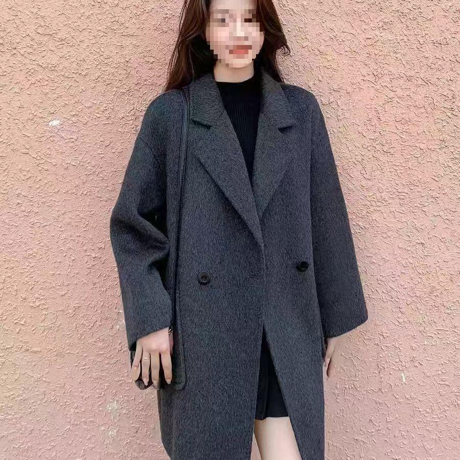 

Women s Grey Woolen Mid-Length Coat with Spandex - Spring 2025 Edition M сірий