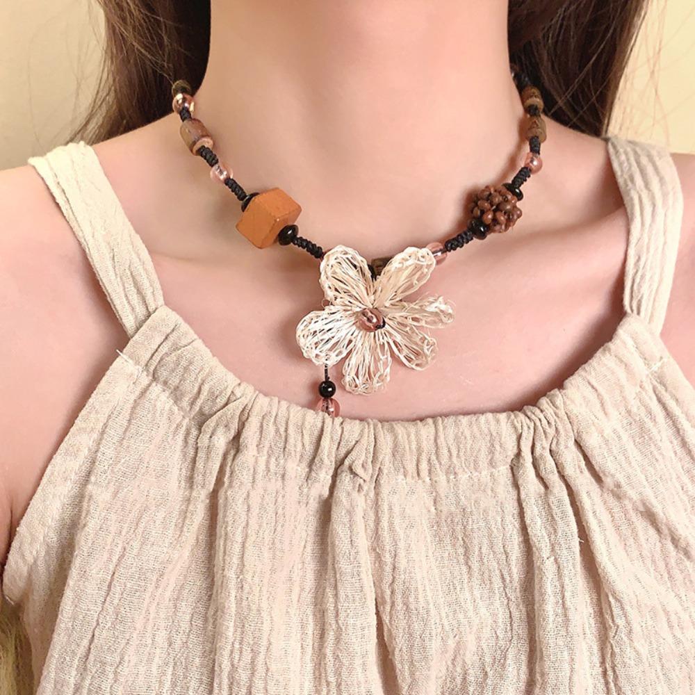Ethnic Wooden Flower Necklace Chic Star Pendant Necklace Cool   Gift