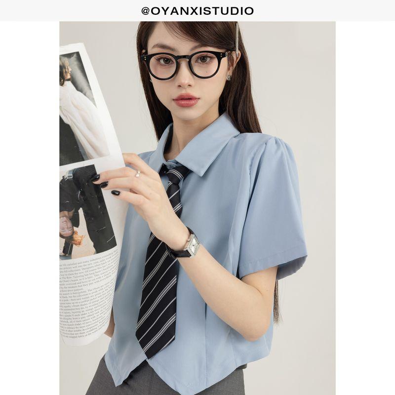 

Оуян Си Морской туман Рабочая одежда Все сочетающаяся Приталенная Похудение Маленький человек Воротник поло Однобортная Рубашка с коротким рукавом Комплект