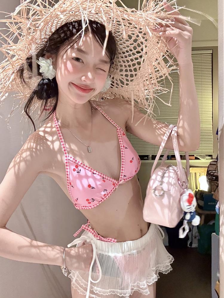 2025 Women's Hot Spring Split Bikini & Long Sleeve Cover-up Sunscreen Set