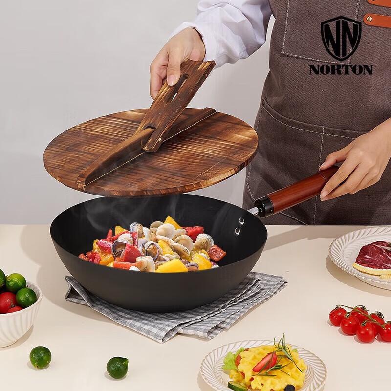 NORTON Stefan Cast Iron Non-Stick Frying Pan