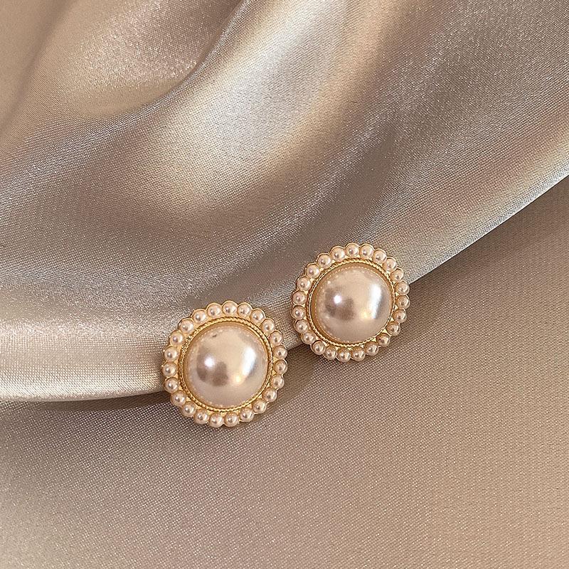 Zarte Imitationsperlen Ohrstecker für Damen Neu Geometrische Runde Ohrringe Party Hochzeit Leichter Luxusschmuck Mädchengeschenk