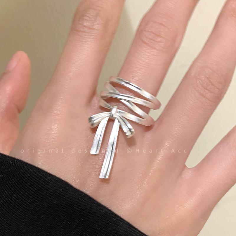 Ballet Bowknot Adjustable Metal Ring - Fashionable, Simple Design for Index Finger
