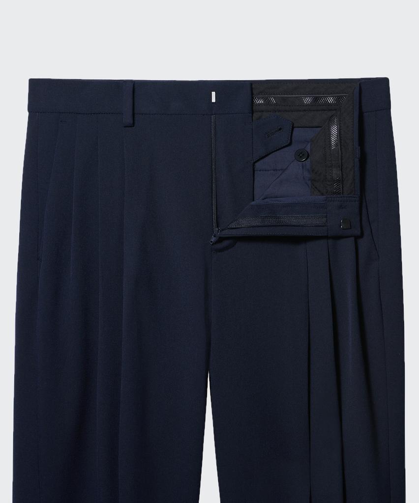 MUSINSA STANDARD Three-Puck Semi-Balloon Slacks [Navy]