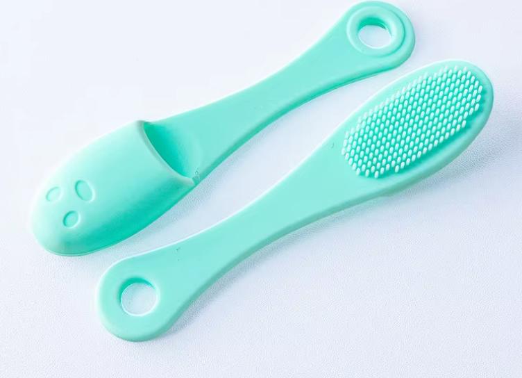 Multi-Functional Flat Silicone Lip Scrub Brush with Handle Nose Cleansing Exfoliator and Labeling for Face Care